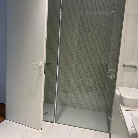 Del Mar Beachfront Boutique