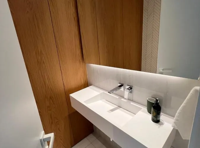 Del Mar Beachfront Boutique *