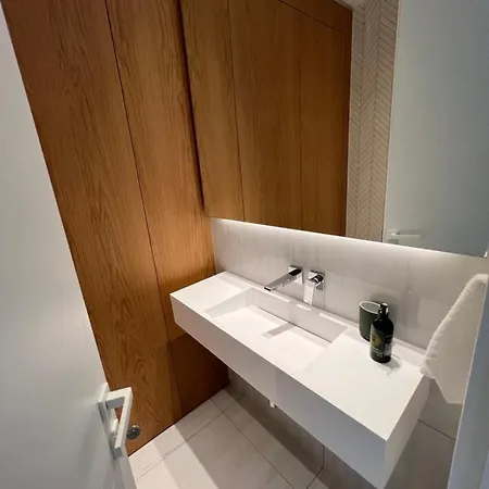 Del Mar Beachfront Boutique *